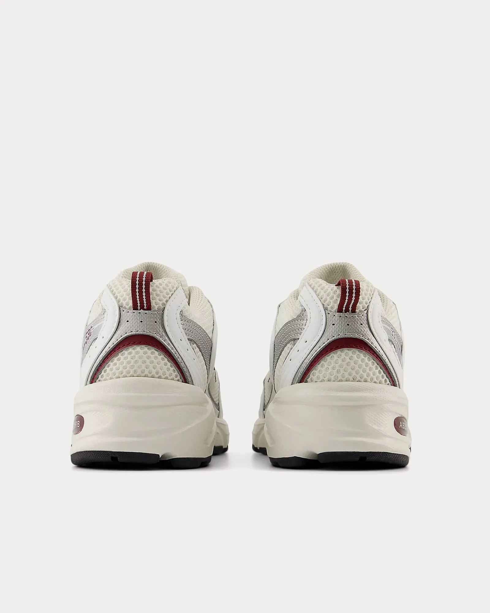530 Sea Salt / White / Mercury Red Low Top Sneakers