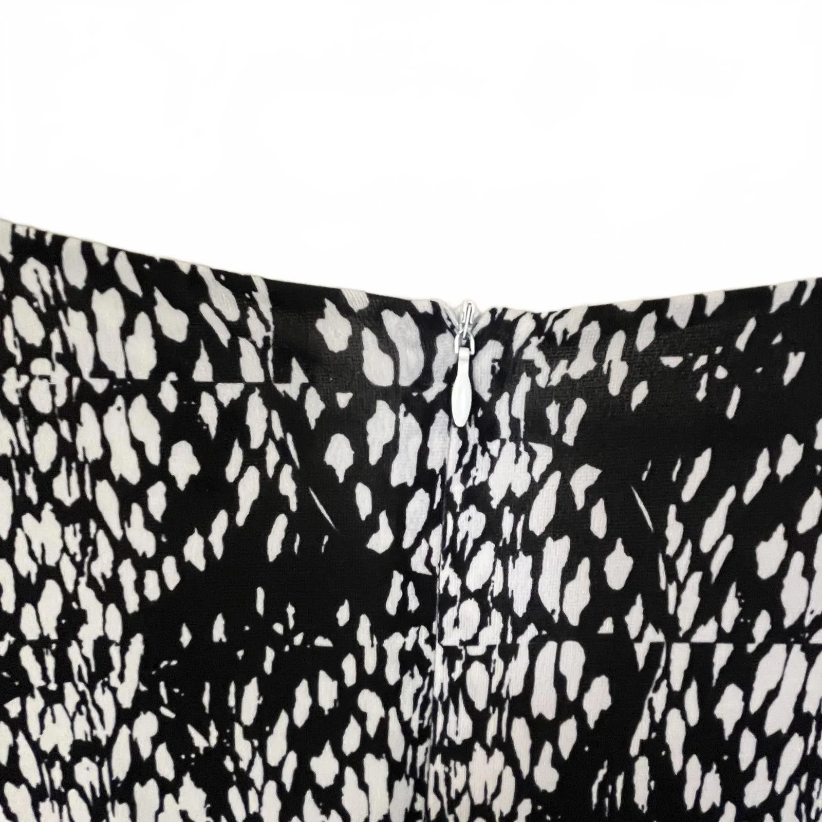 Adrianna Papell Black and White Wrap Dress 3/4 Sleeve Size 10