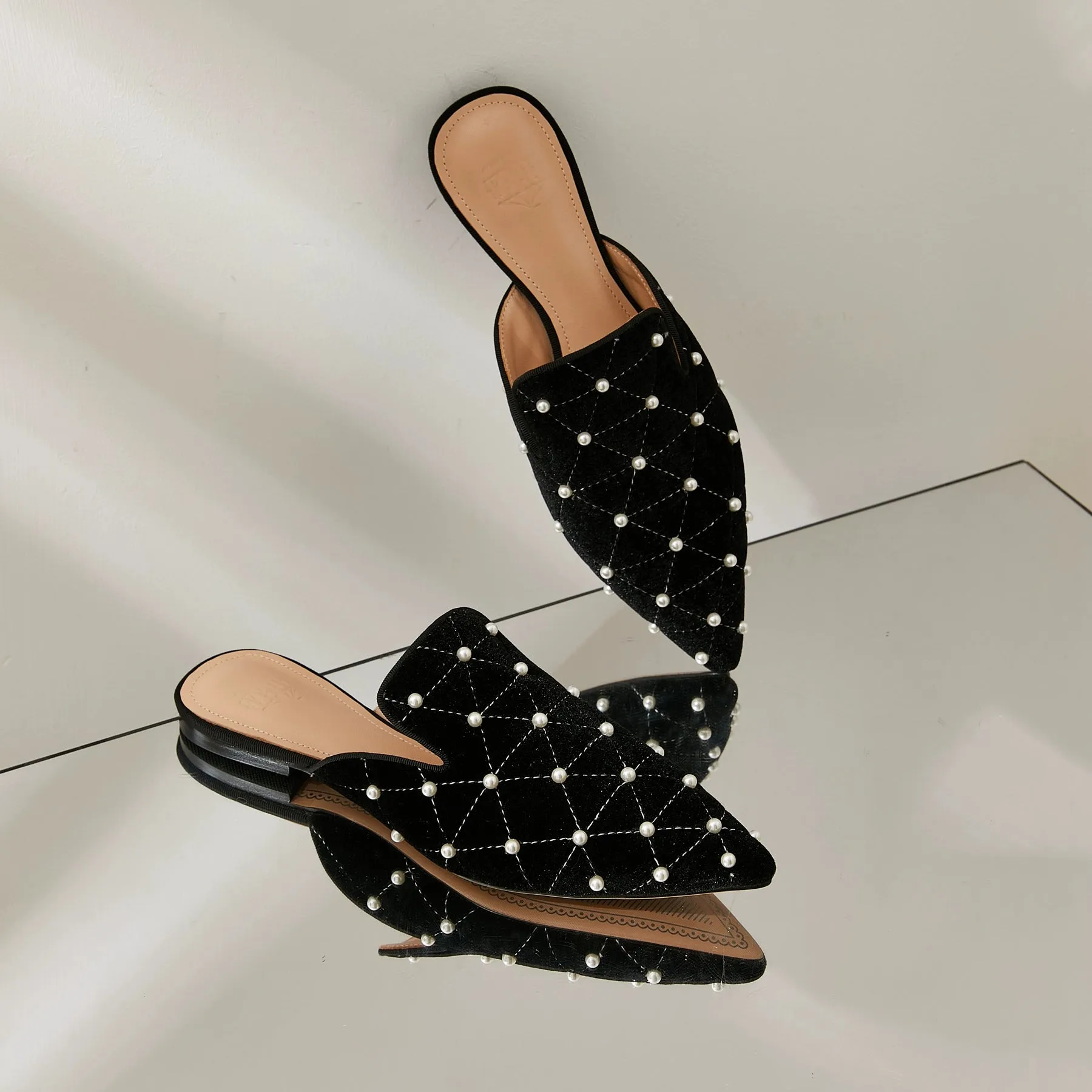 BFEI  pearl mules flat shoes sandals - Remii