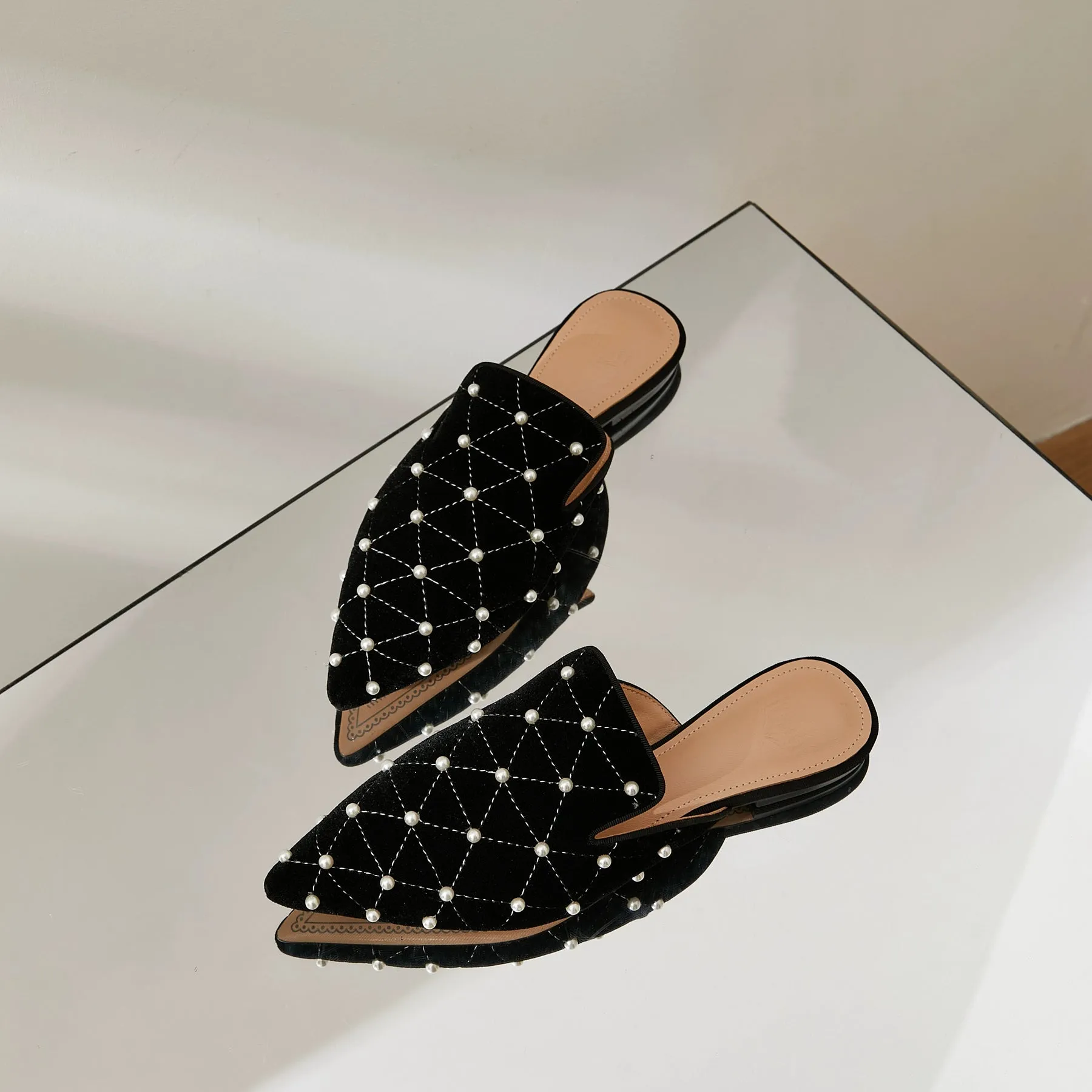 BFEI  pearl mules flat shoes sandals - Remii