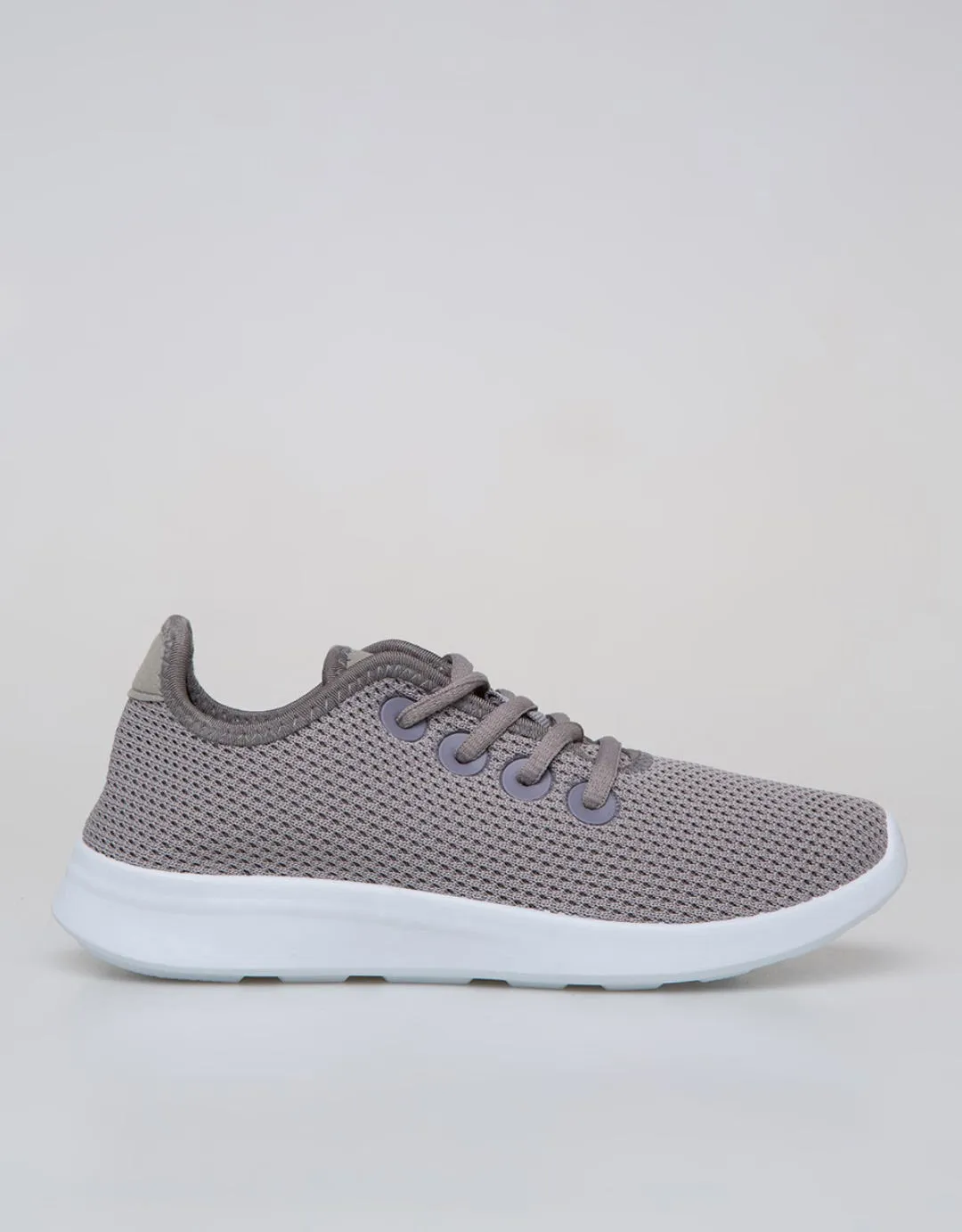 Blow Parsel Sepatu Sneakers