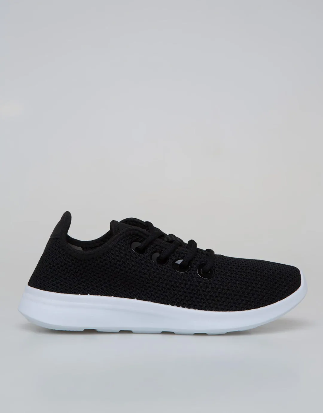 Blow Parsel Sepatu Sneakers