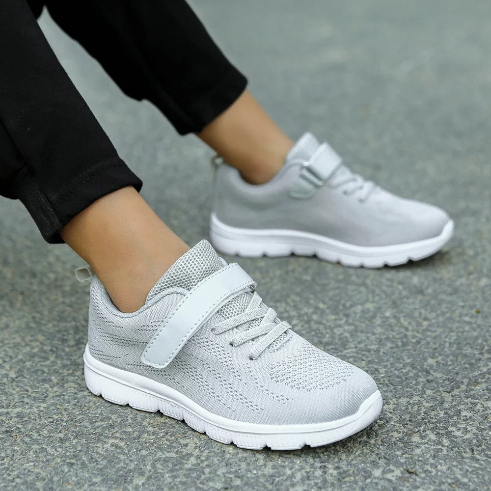 Casual Sneakers with Comfortable Sole Supper Lightweight Kids Running Shoes