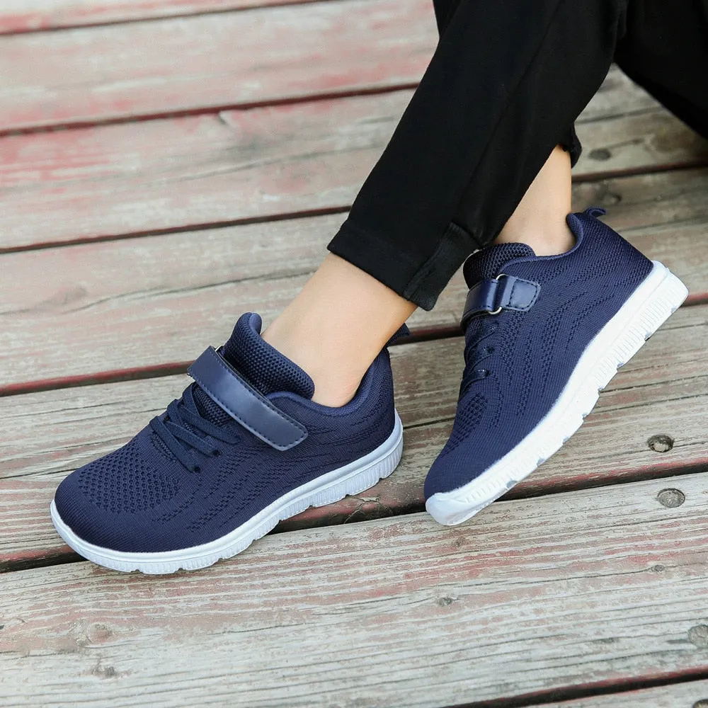 Casual Sneakers with Comfortable Sole Supper Lightweight Kids Running Shoes