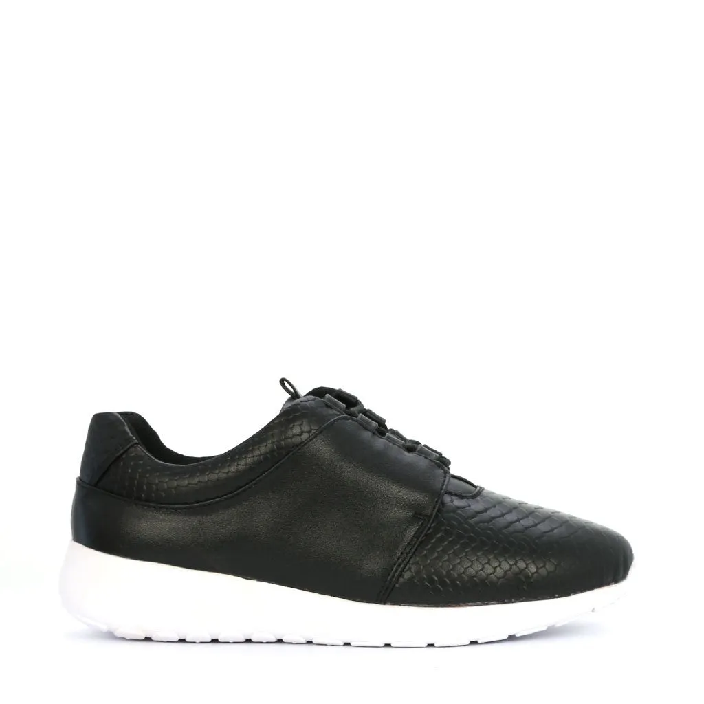 Che Sneakers