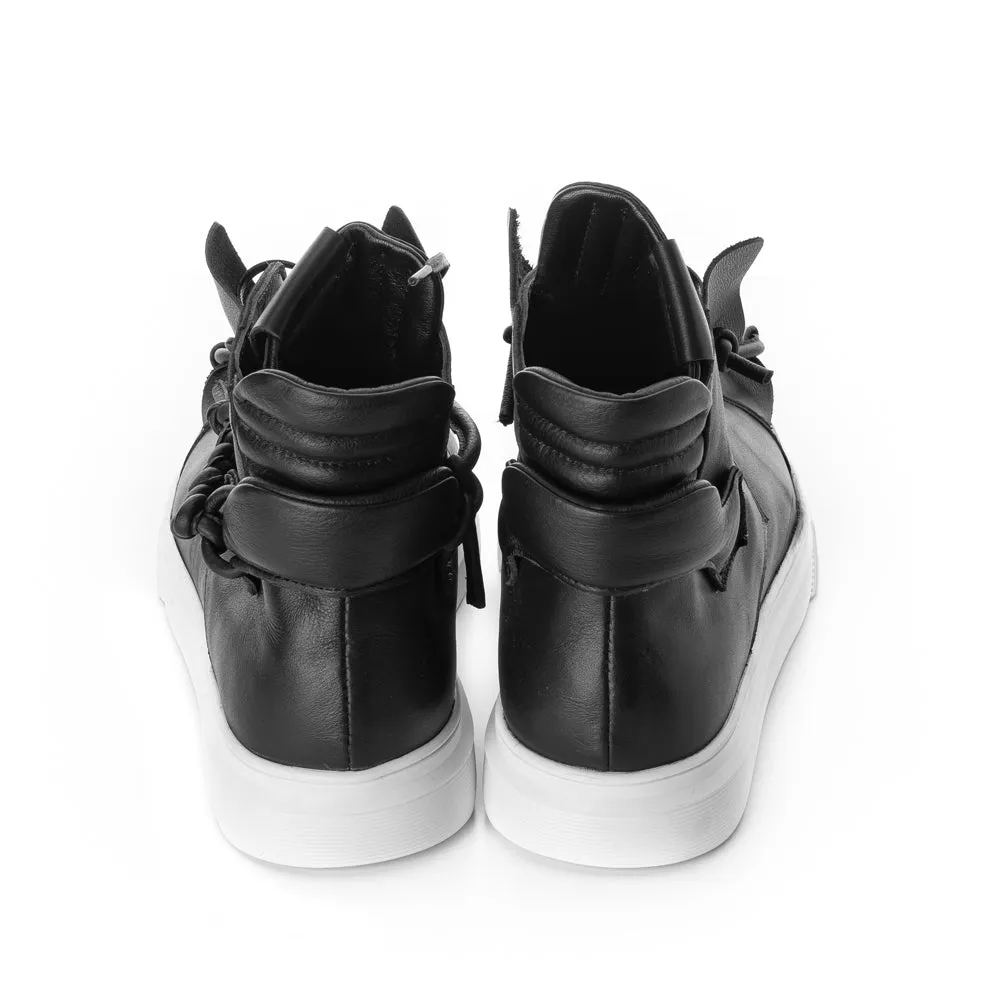 Crossroads black leather high top women sneakers
