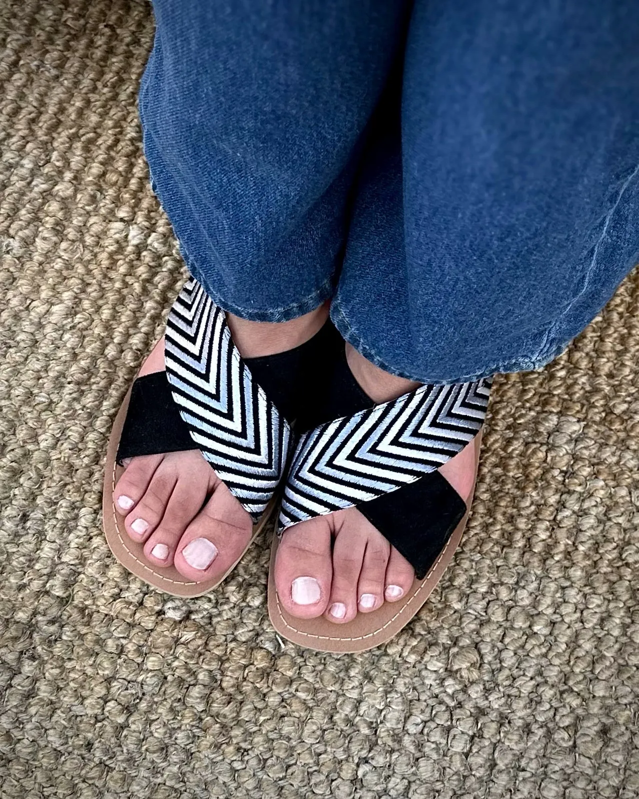 EMBROIDERED CRISS CROSS FLATS- BLACK