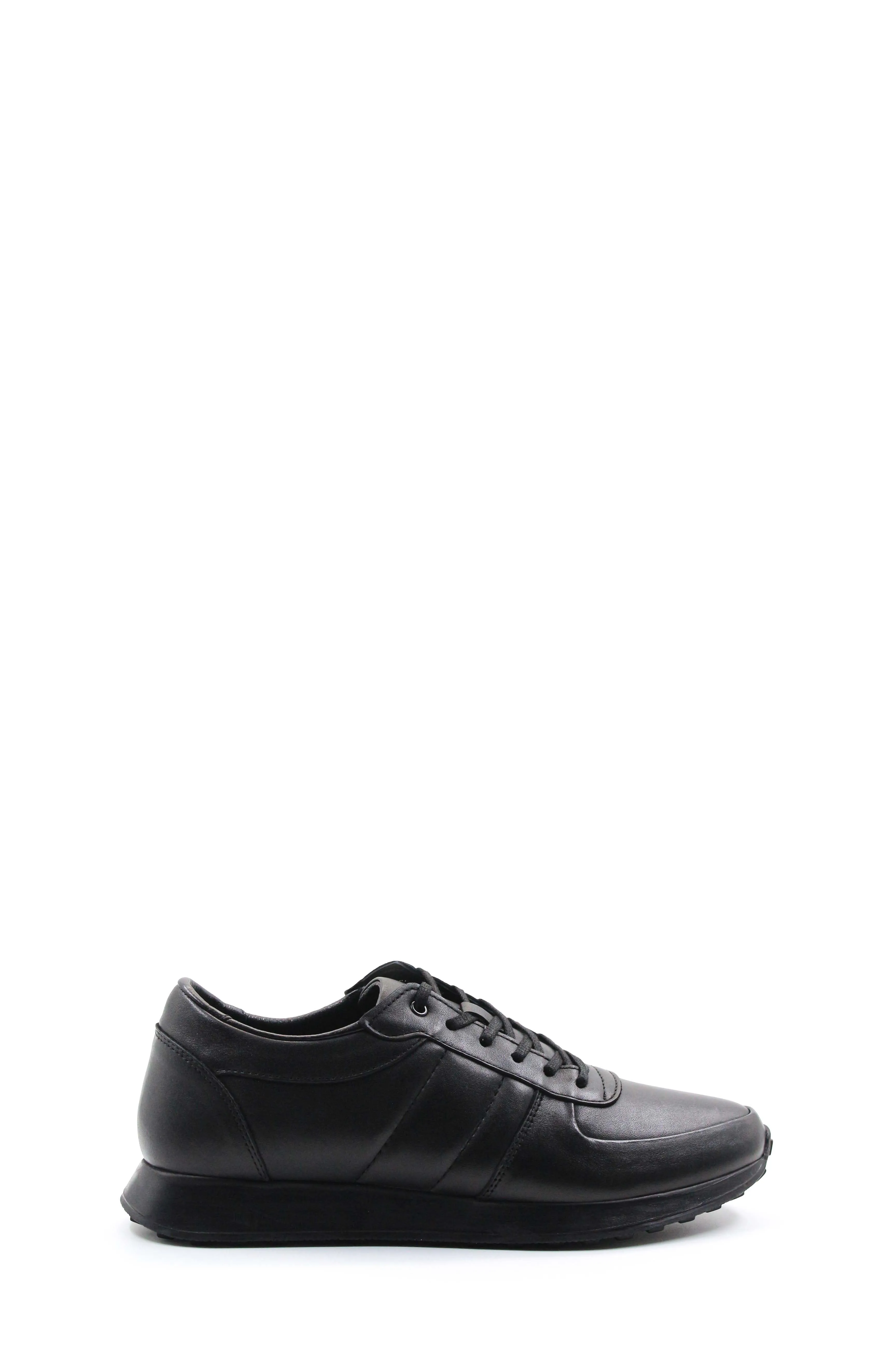 Men's Black Leather Sneakers with Subtle Stitch Detailing - Wessi