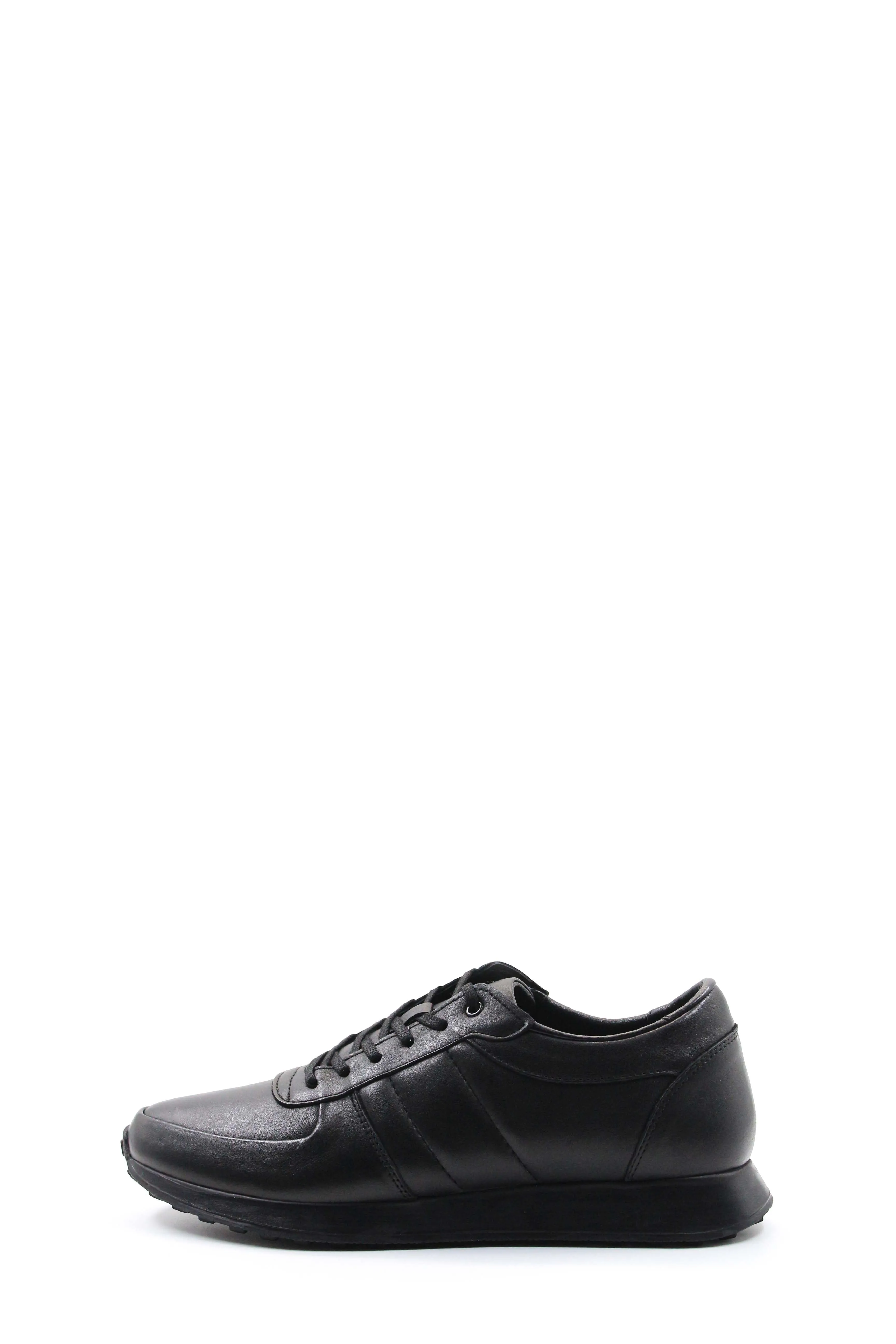 Men's Black Leather Sneakers with Subtle Stitch Detailing - Wessi