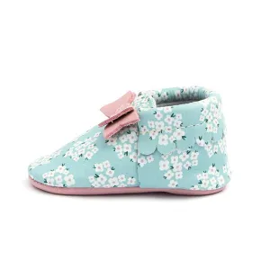 Moccasin - Blue Ditsy Bow
