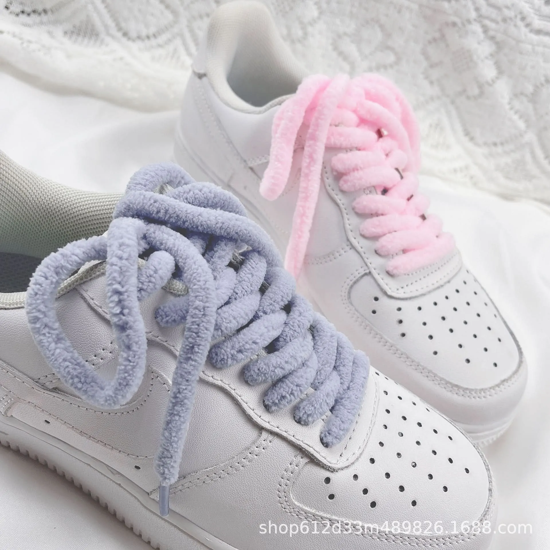 Plush Furry Shoelaces – Warm Winter Laces for Sneakers