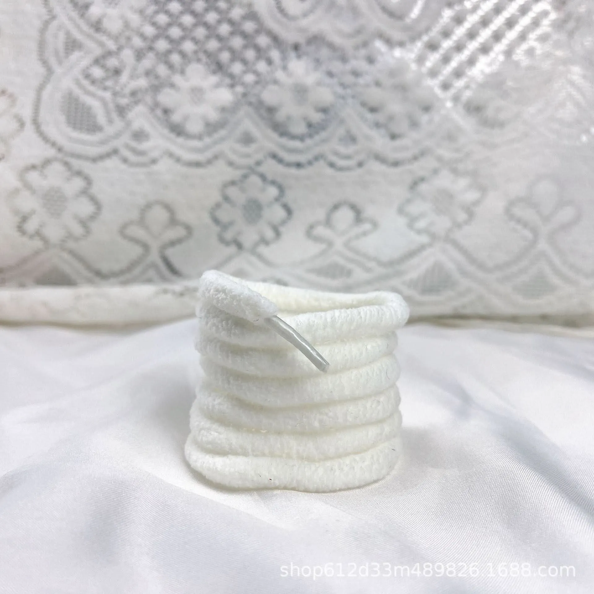 Plush Furry Shoelaces – Warm Winter Laces for Sneakers