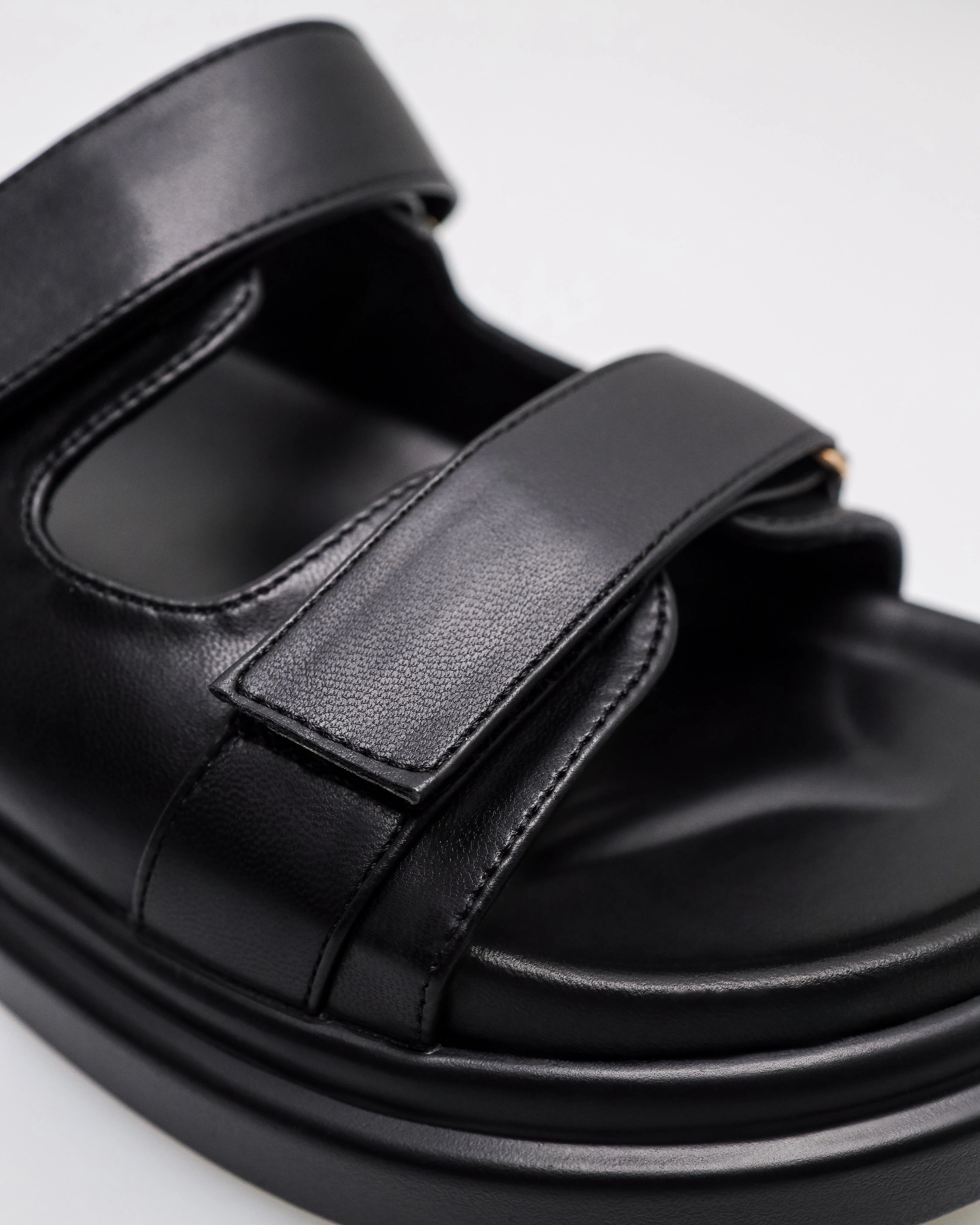 Tomaz FL076 Ladies Cozy Slide Sandal