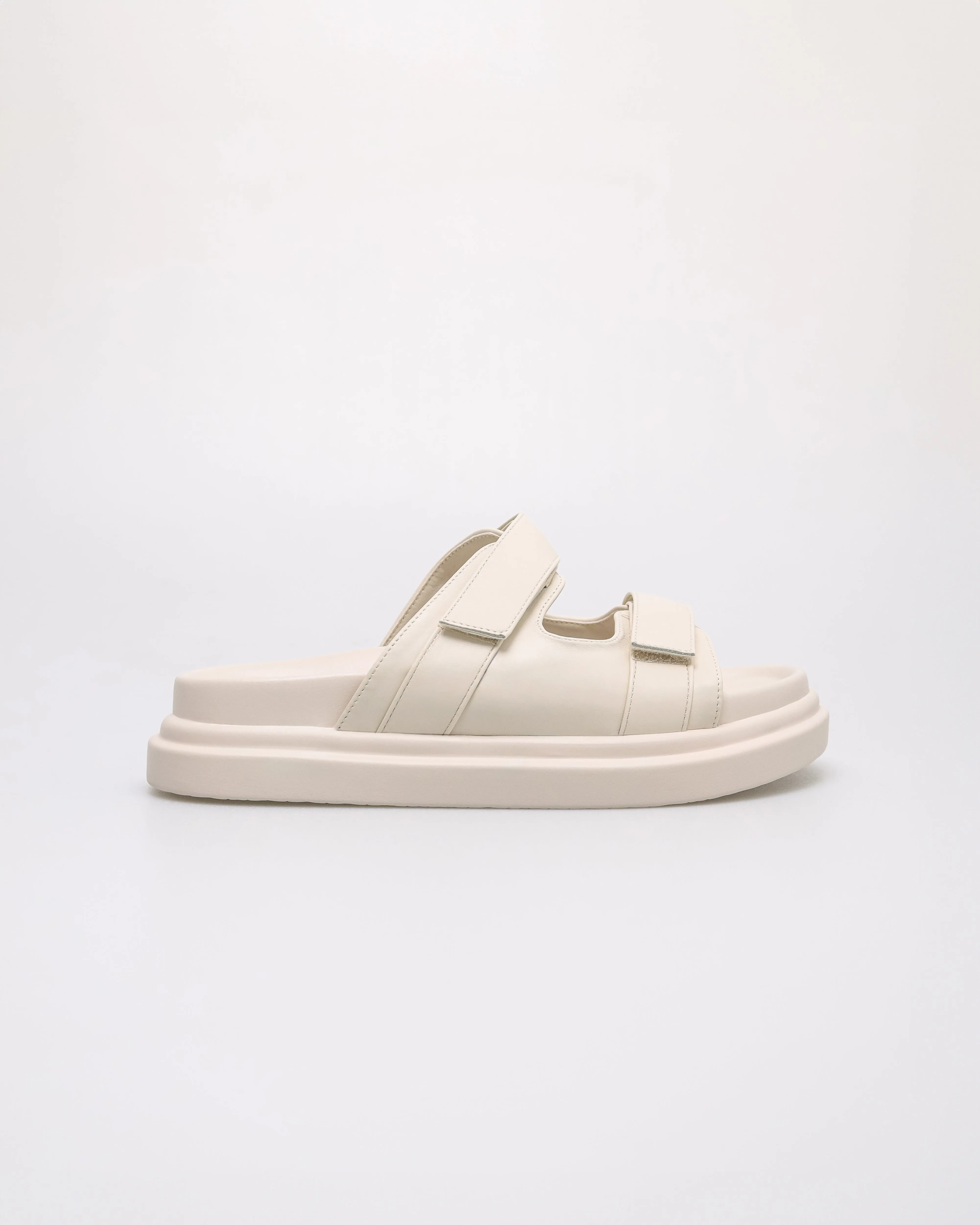 Tomaz FL076 Ladies Cozy Slide Sandal