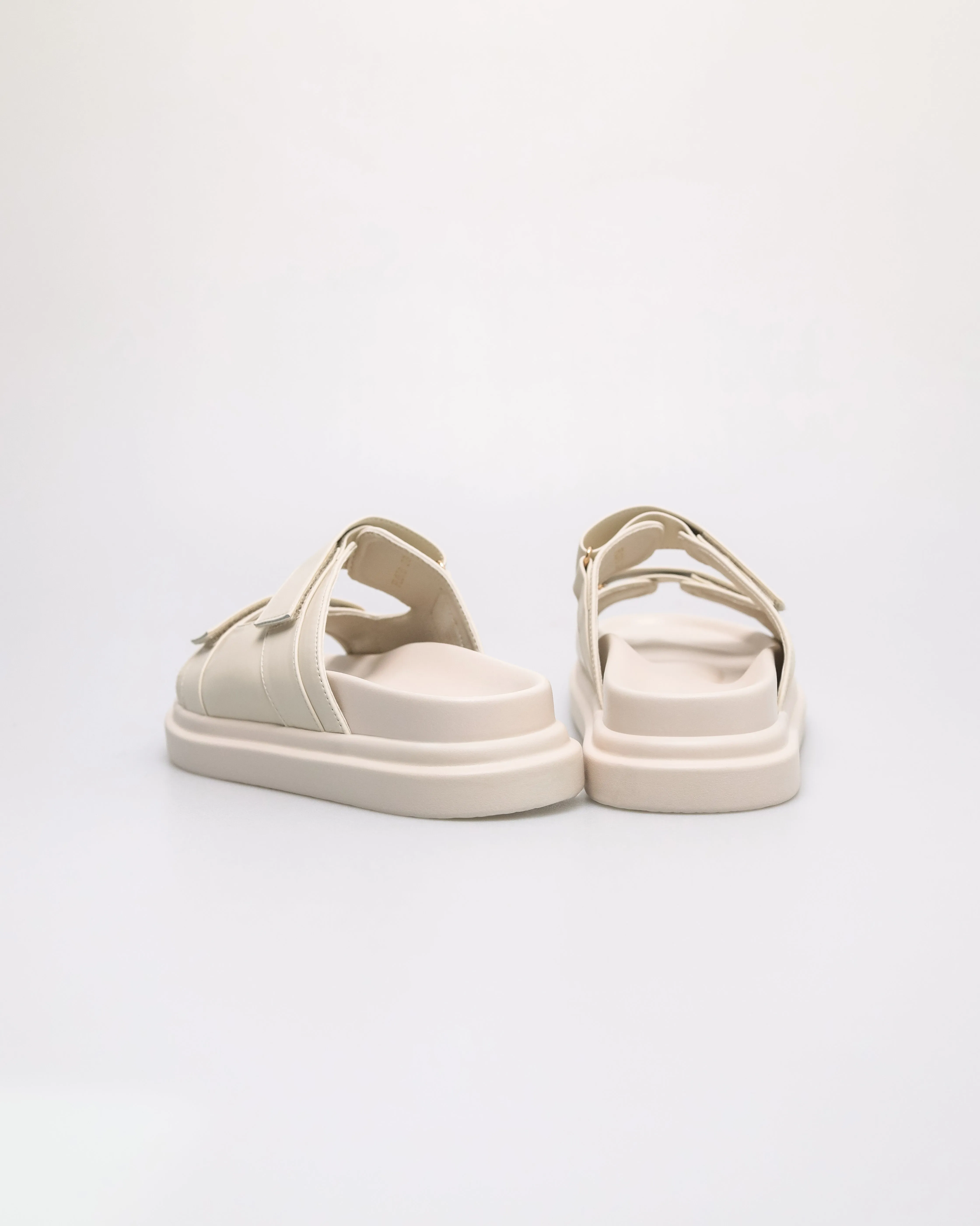 Tomaz FL076 Ladies Cozy Slide Sandal