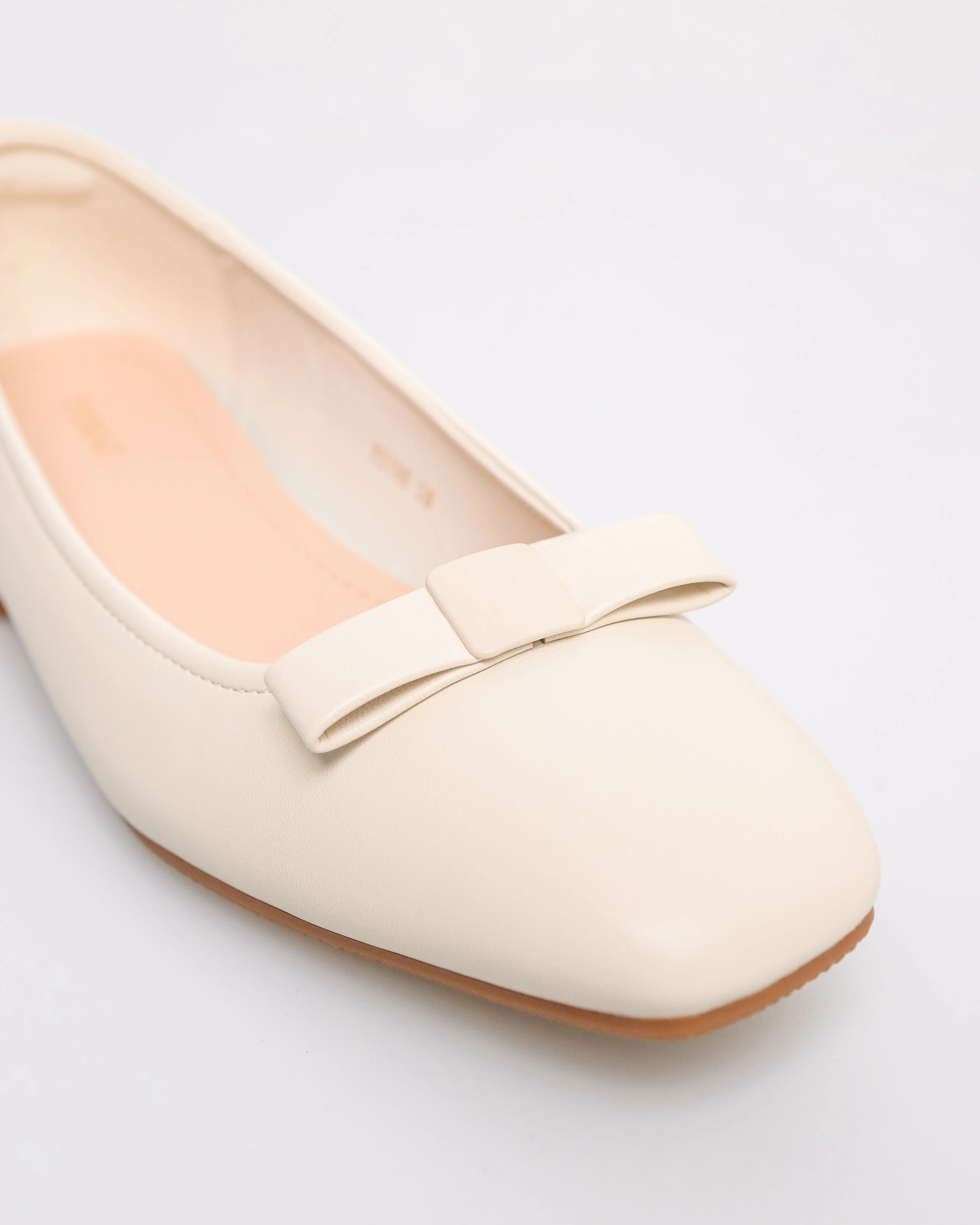 Tomaz YX198 Ladies Folded Ribbon Flats