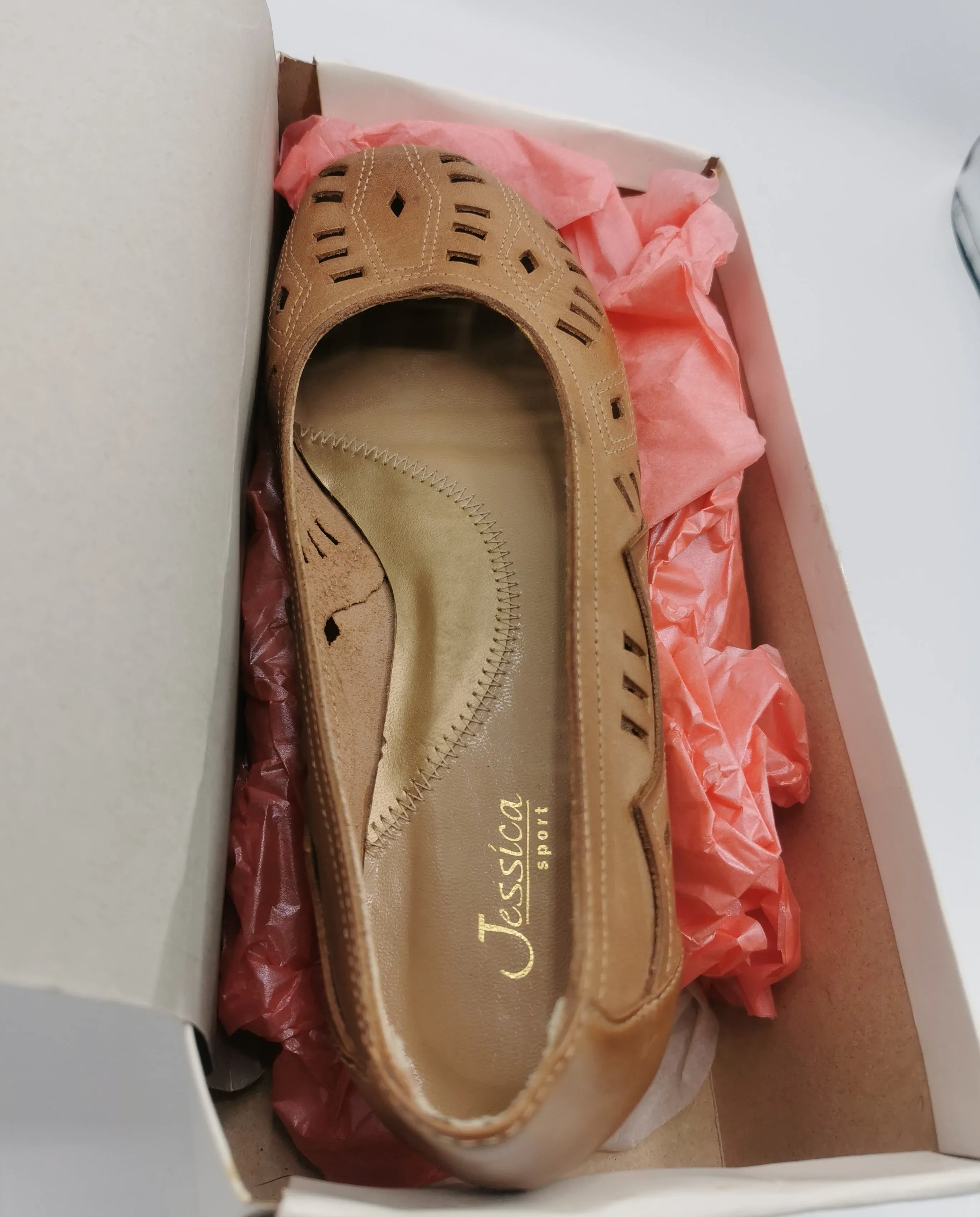 WOMENS SIZE 8M - JESSICA Sport, Leather Bohemian Flats 'Katelyn' NWB B60